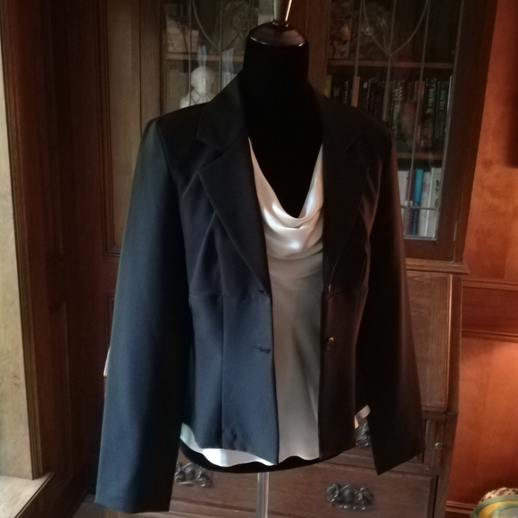 Black Blazer by A. Byer - Size Medium - Picture 7 of 10